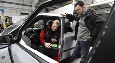 Európska únia plánuje zakázať neautorizované servisy. Moderné autá už vraj nedokážu kvalitne opraviť