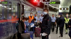 Rakúsko sprísnilo testovacie pravidlá na COVID-19 pre cestujúcich