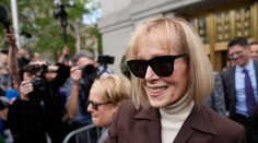 Novinárka, ktorá vysúdila od Trumpa odškodné za sexuálne napadnutie, podala na exprezidenta ďalšiu žalobu