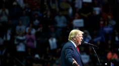 Trump: Clintonová je schopná rozpútať tretiu svetovú vojnu