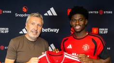 Manchester United utrácal vo veľkom. Mladý záložník putuje na Old Trafford za astronomickú sumu