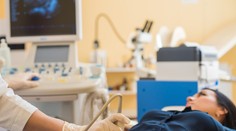 Najvyšší súd USA ukončil ústavné právo na interrupciu