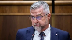 SNS aj Hlas vraj problémy riešia. T. Gašpar nepochybuje pri schvaľovaní zákonov o dostatočnom počte hlasov