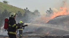 V Kokšove-Bakši pri Košiciach horí skládka odpadu v areáli spaľovne