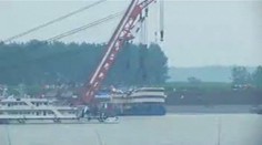 Vrak lode obrátili, počet obetí nešťastia stúpol na 103