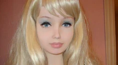 Nová živá Barbie má len 16! Tvrdí, že je úplne prirodzená a nádherná