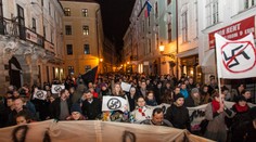 VIDEO: Stovky ľudí v Bratislave a v B. Bystrici protestovali proti Kotlebovi