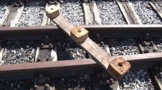 Nová zábavka výtržníkov. Dopláca na ňu vlaková doprava