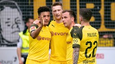 VIDEO: Dortmund nevzdáva boj o titul, vysokým triumfom sa priblížil k Bayernu