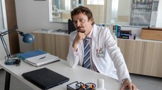 Zábavný Ďuro Brmbalík aj vážny Erik Hatina. Dano Heriban vynikal v humorných i vážnych postavách