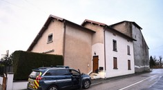 Zmrazila vlastné deti tesne po pôrode. Jedno našli až po 15 rokoch, matka sa priznala