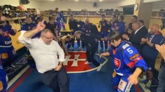 Spanilá jazda slovenských mladíkov na Hlinka Gretzky Cup-e: Tímový lekár to v šatni poriadne roztočil