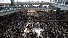 Na medzinárodnom letisku v Hongkongu sa začal nový protest