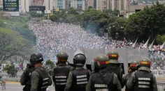 Venezuelský prezident sľúbil referendum o novej ústave