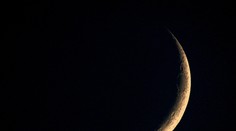 Na oblohe sa cez víkend objaví Čierny mesiac, spájajú ho s koncom sveta. Úkaz sa bude opakovať až v roku 2027