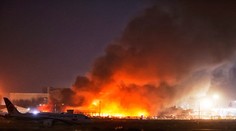 V nákladnom termináli letiska v bangladéšskej Dháke vypukol požiar