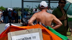 FOTO: Štrajk vo Volkswagene. Pozrite sa, ako si zamestnanci vybojovali vyššie platy