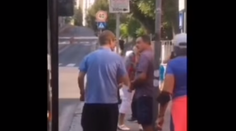 VIDEO: Bratislavský vodič MHD sa stal hviezdou internetu. Z trolejbusu rázne vykázal ľudí bez rúšok