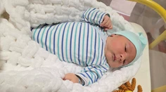 V Komárne sa narodil poriadny chlapisko. Jeho váha prekvapila aj nemocnicu