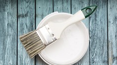 Kuriózny omyl: Dôchodca zjedol polovicu téglika farby, pomýlil si ju s jogurtom