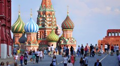 Rusko hlási nočné útoky dronov na Moskvu. Uzavreli dve letiská