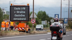 Chystáte sa do Tatier cez Strečno? Vodičov čaká extrémne náročný víkend
