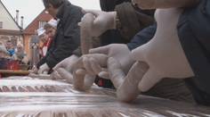 Budú sa vám zbiehať slinky. Pozrite si najdlhšiu slovenskú jaternicu