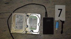 Razia na bratislavskom internáte: Zadržali vysokoškoláka, ktorý šíril detské porno