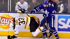 Chárov Boston vedie v sérii s Torontom 3:1, Washington vyrovnal stav na 2:2