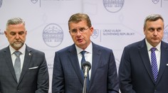 Tri mesiace poriadne nepracovali, no platy im aj tak narástli. Poslanci si prilepšia o stovky eur mesačne