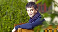 V lietadle sedeli takmer všetci speváci Alexandrovcov. Sólistovi zachránila život sms