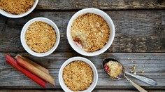 Rebarborový crumble