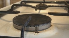 Opitá dôchodkyňa takmer vyhodila do vzduchu bytovku. Pustila plyn a zvalila to na susedov