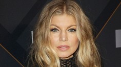 Takto to dopadne, keď sa to preženie s plastikami: Fergie stratila tvár