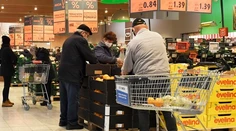 Zdražovanie silnie. Najviac stúpli ceny pri troch základných potravinách (+tabuľka)