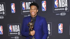 Antentokoumpo je iba druhým Európanom, ktorý získal cenu pre najužitočnejšieho hráča NBA