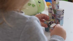 Šokujúce podozrenie. Otec mal zneužívať ani nie 3-ročnú dcérku, všetko je vraj zachytené na videu