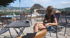 Stačí dnes dieťaťu vreckové 20 eur? Stelu sme poslali do ulíc Trenčína, tu je výsledok