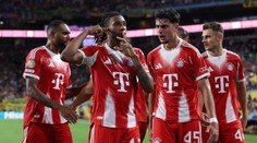 VIDEO: Bayern sa vytrápil s Bocou Juniors. Bavorského giganta spasil Olise