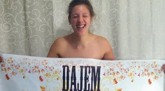Kreatívna výpoveď mladej Srbky. Namiesto listu akty
