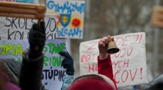 Odbory ohlásili štrajk učiteľov. Žiadajú vyššie platy