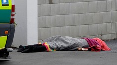 Svedectvá z mešity: Všade bola krv a mŕtve telá, ľudia nám zomierali v náručí