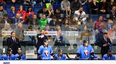 Slovan dostal kuriózny gól počas vlastnej presilovky. Mladíka Vojvodu zaskočil ľahký puk