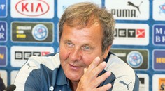 Kozák prezradil 23 mien na EURO