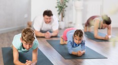 Obľúbený cvik pre každého: Ako dlho by ste mali vydržať v planku v závislosti od vášho veku