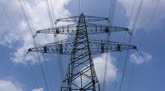 Bez elektriny zostanú v tieto dni na Slovensku stovky domácností