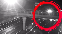 VIDEO: Muž prešiel na rýchlostnej ceste 22 kilometrov v protismere. Nafúkal 2,5 promile