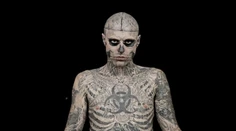 Slávneho modela Zombie Boya našli mŕtveho. Mal 32 rokov