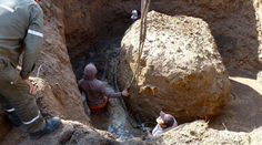 V Argentíne objavili druhý najväčší meteorit na svete. Váži ako tri kamióny