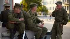 VIDEO: Ruskí vojaci vyplienili vlastné rekreačné stredisko. Ukradli radiátory, rúry a dokonca aj koberce